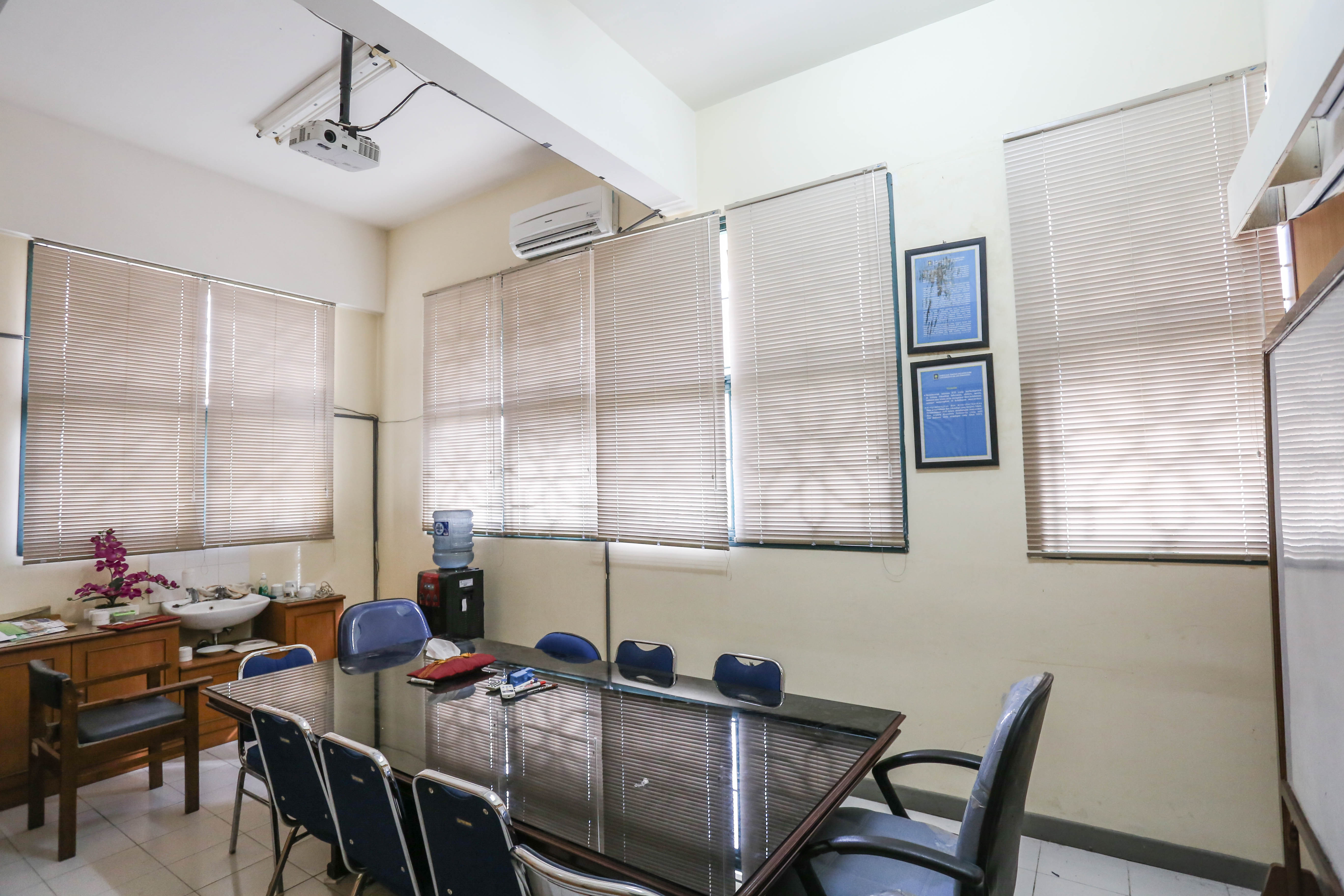 Gorden horizontal blind minimalis modern